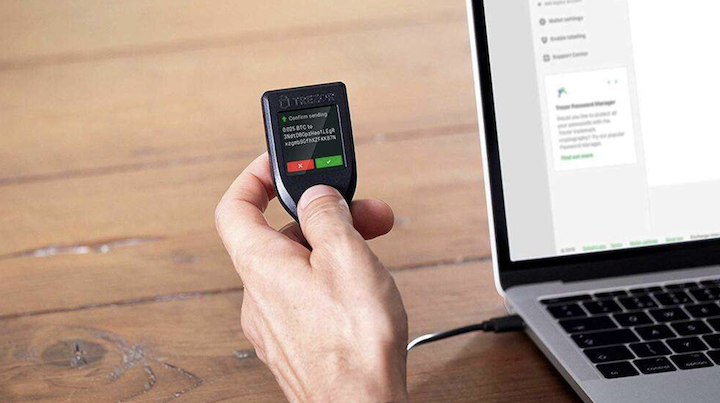 網路安全公司示範如何破解 Trezor 硬體錢包！開發商回應：問題不大