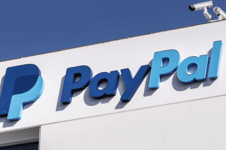 PayPal 穩定幣 PYUSD 市值從 8 月高點下降 40%，Solana 上 DeFi 收益率下降應為主因