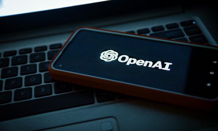 OpenAI 計畫以 1500 億美元估值籌集資金，新 AI 模型「Strawberry」兩週內發布？